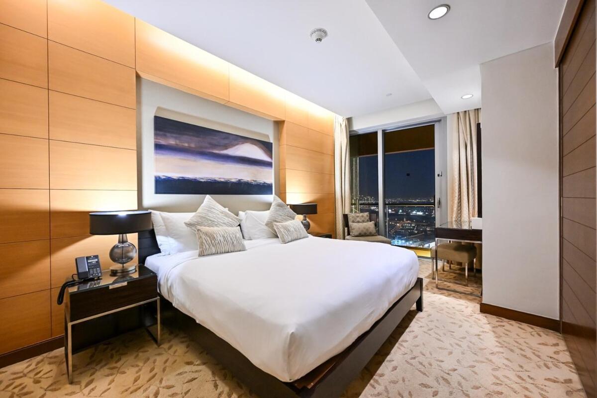Velora 1 Bedroom Address Mall * Dubai