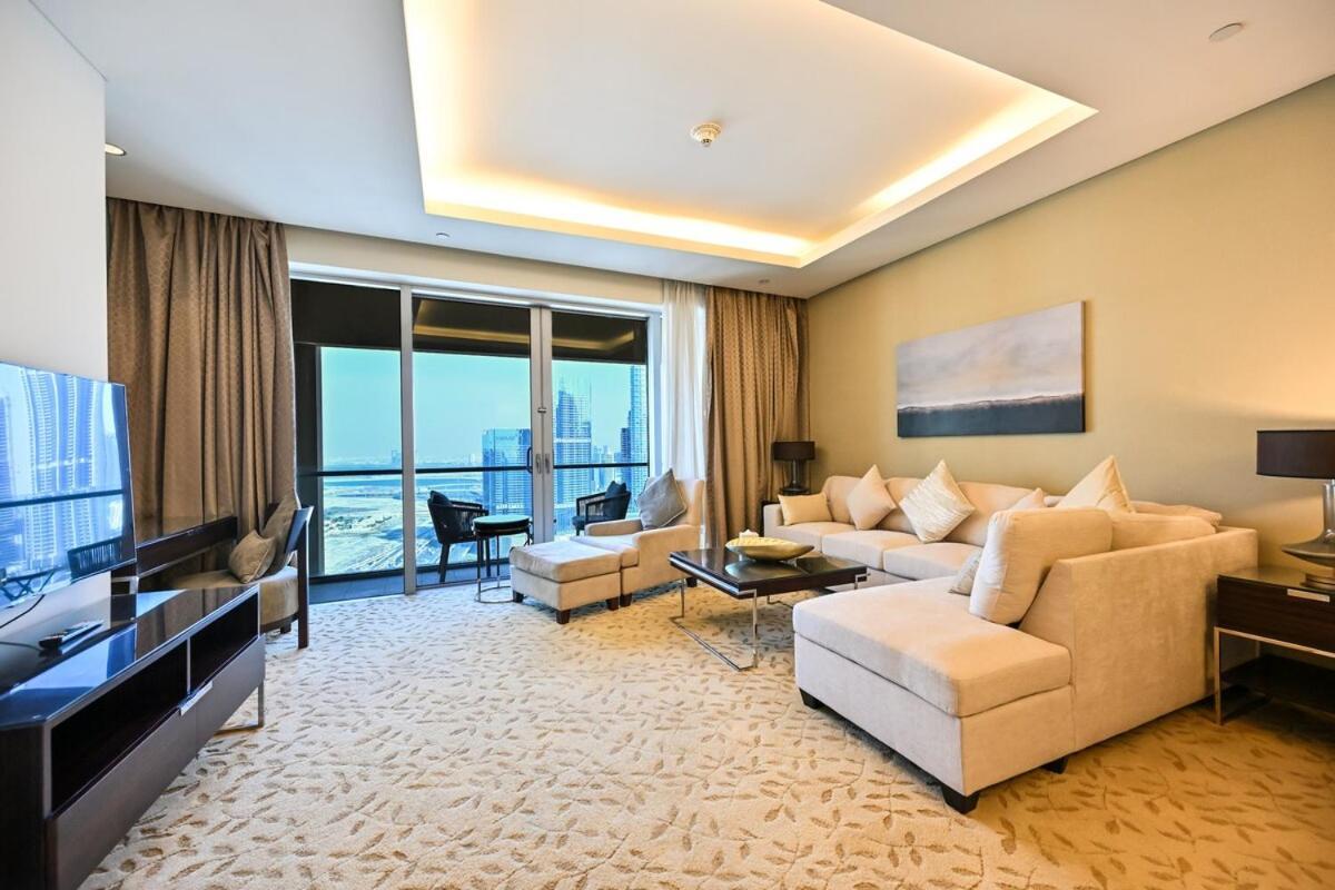 Velora 1 Bedroom Address Mall *