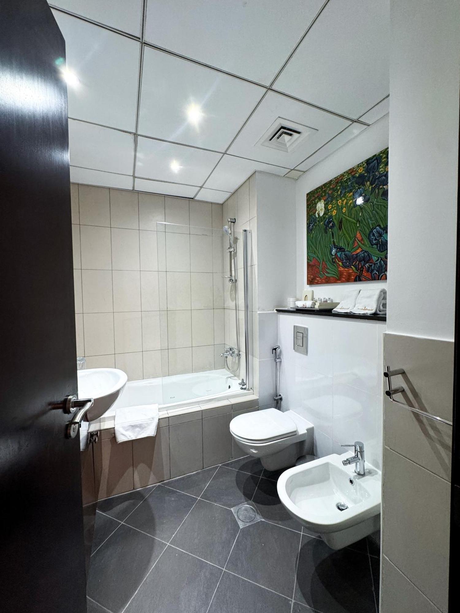 Homes By Do - Marina Apartment Dubai