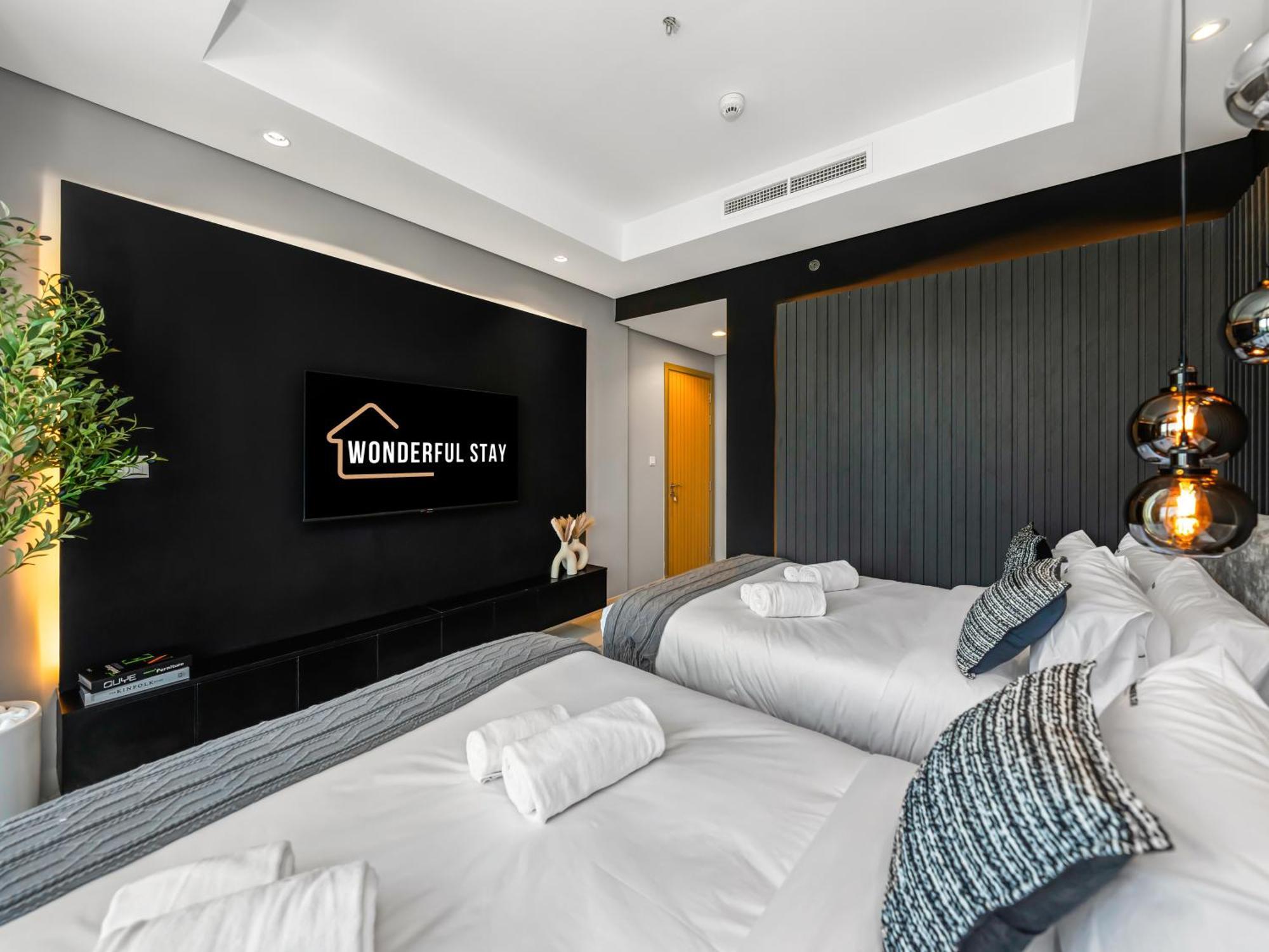 Wonderfulstay At Paramount - Highest Infinity Pool - Burj Khalifa View - Brand New Luxury Apartment