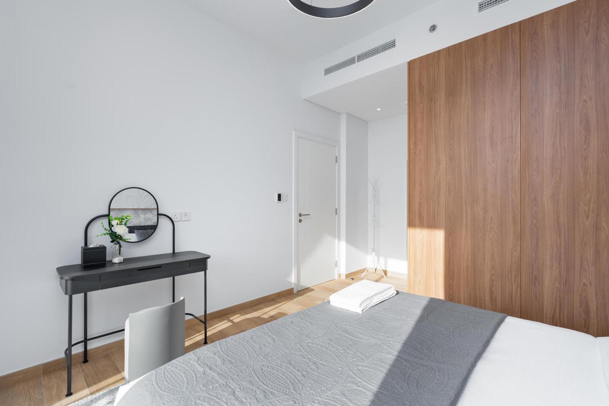 White Sage Hamilton House New 1br Dubai
