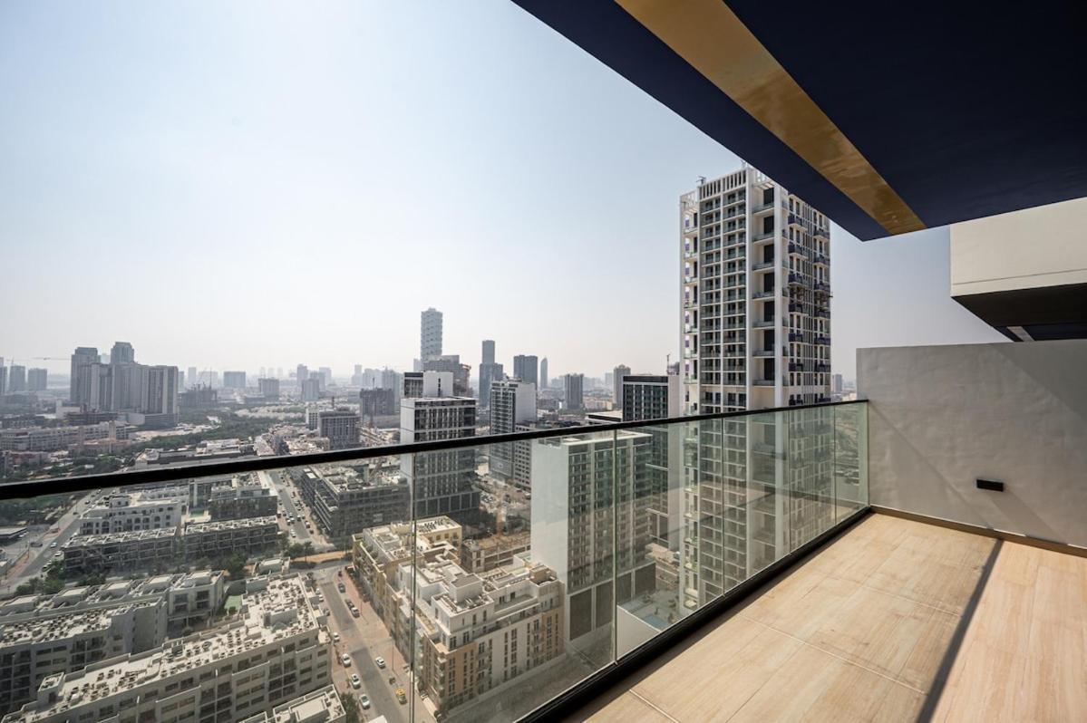 Apartment Brand New Luxurious - Modern 1br - Pool - Gym Dubai