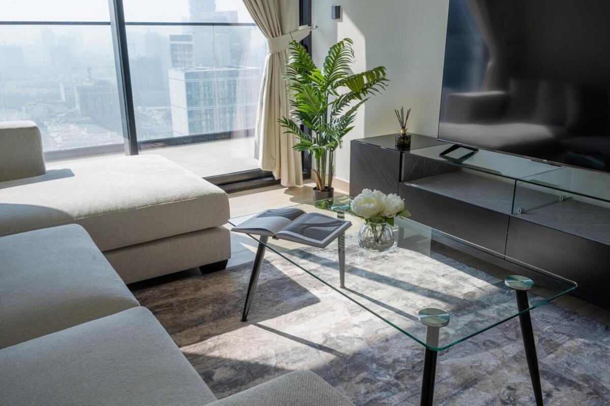 Brand New Luxurious - Modern 1br - Pool - Gym Dubai