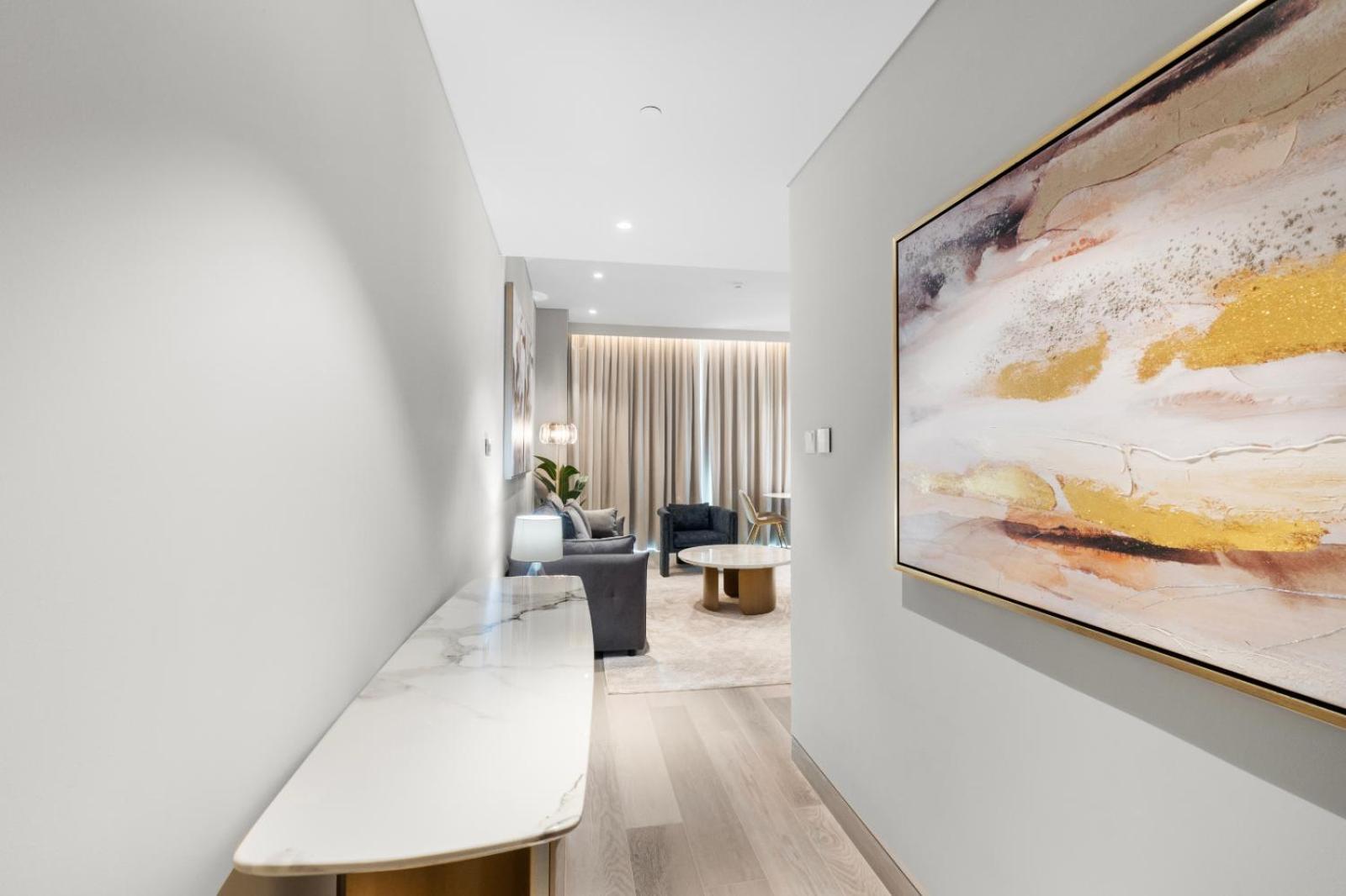Luxury Living In Marina - 1br Extra Large