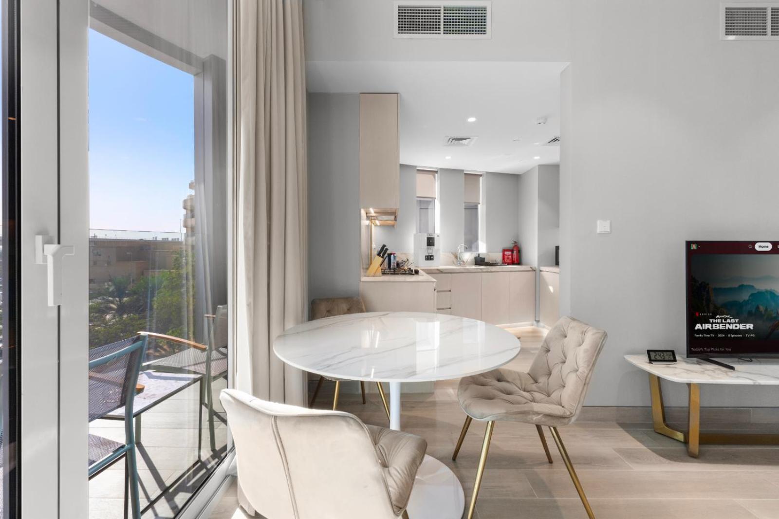 Apartment Luxury Living In Marina - 1br Extra Large Dubai