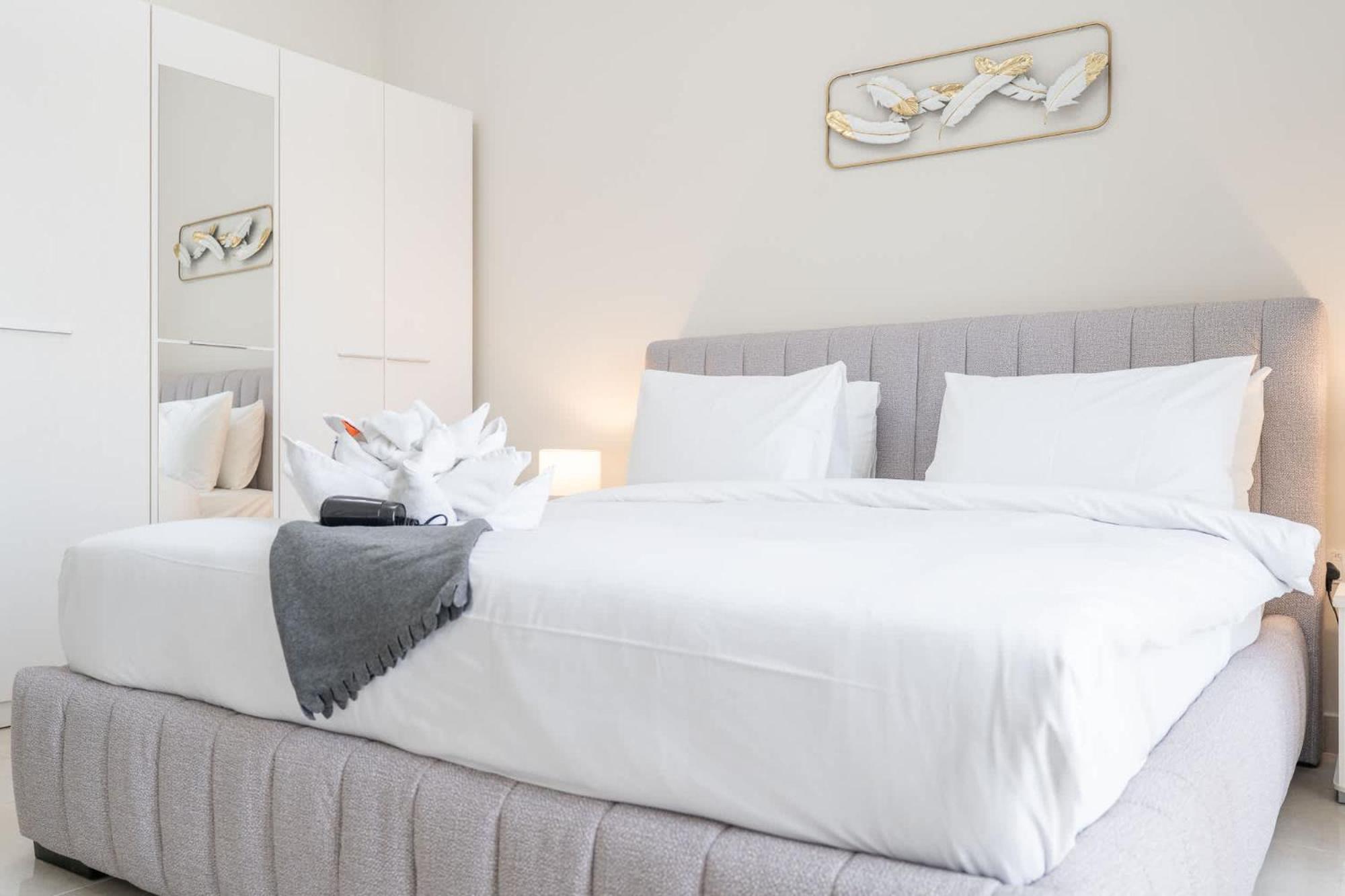 1 Bedroom In G24 - A Away From Apartment *