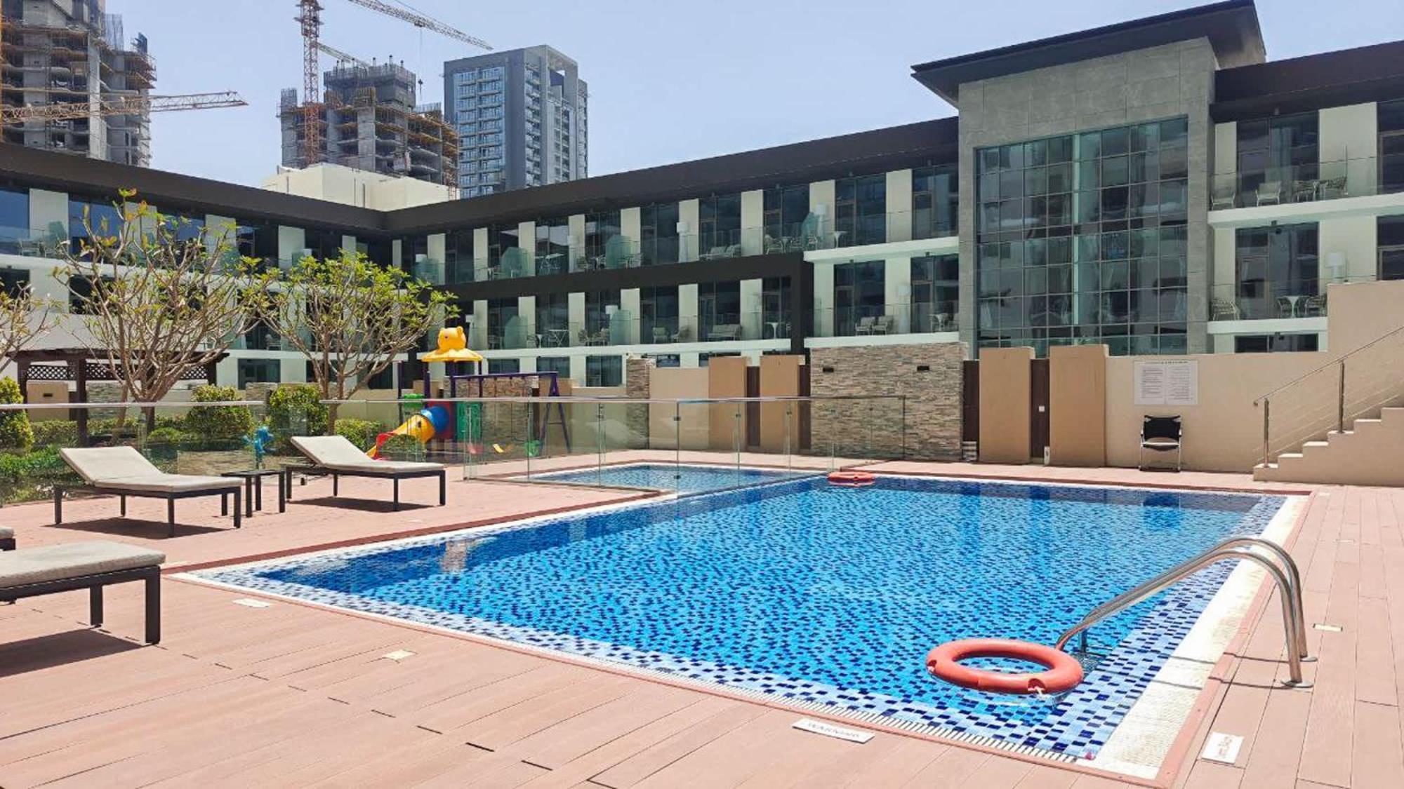 Apartment 1 Bedroom In G24 - A Away From