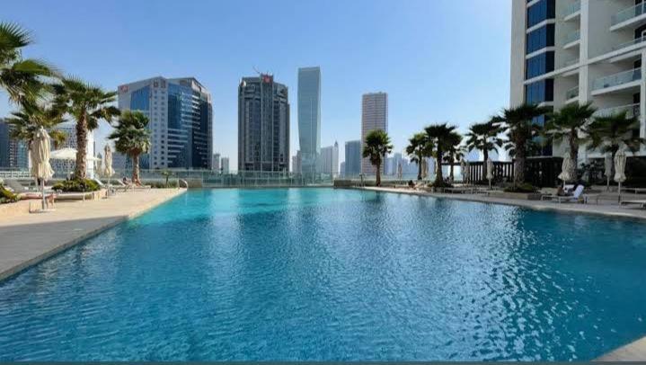 Apartment Modern Living Damac With Balcony & Waterfront Views