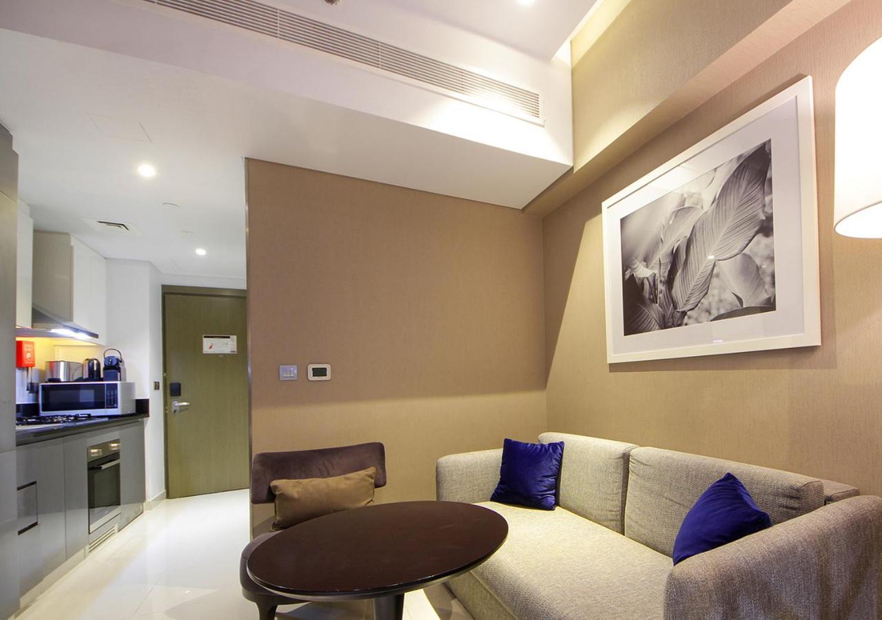 Apartment Modern Living Damac With Balcony & Waterfront Views *