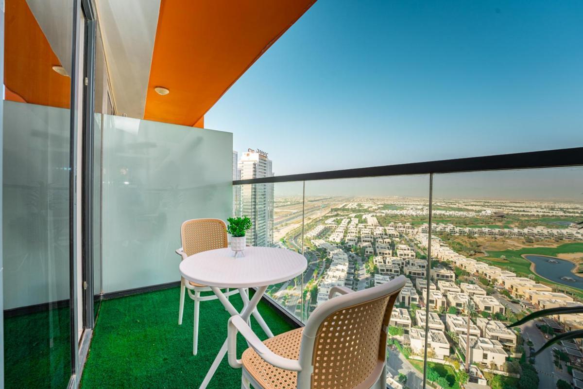 Designer 1br I Golf View I Comfortably Sleeps 4 *