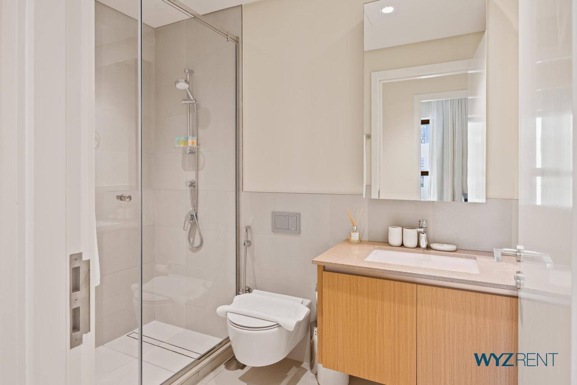Pink Panther Soft Glam 1br In Surf 2-creek * Dubai