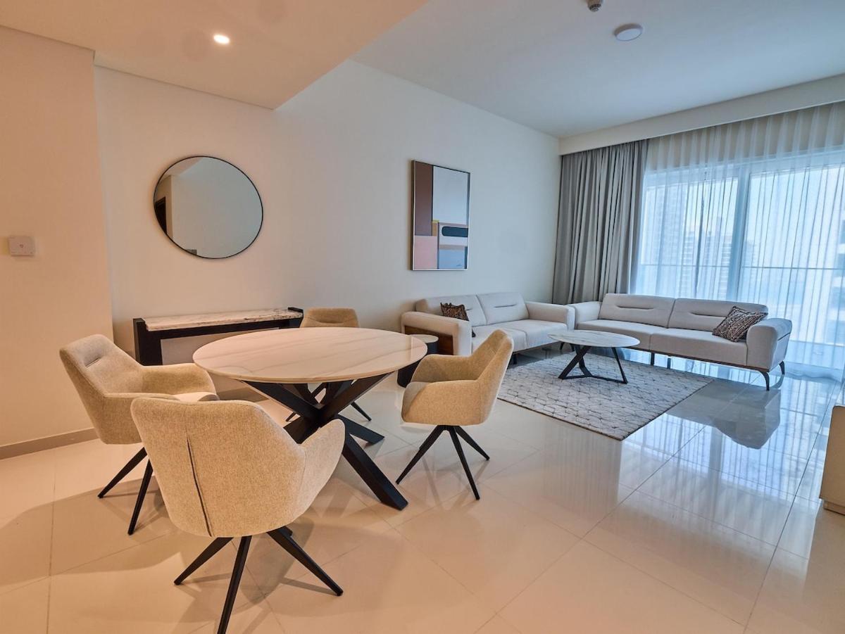 Utra Lux Large 1 Bedroom With Sunset Views And Private Beach Dubai