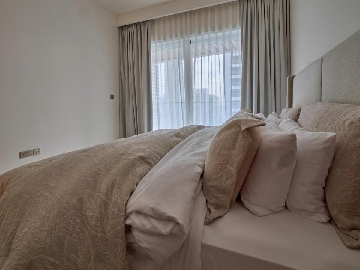 Utra Lux Large 1 Bedroom With Sunset Views And Private Beach Apartment *