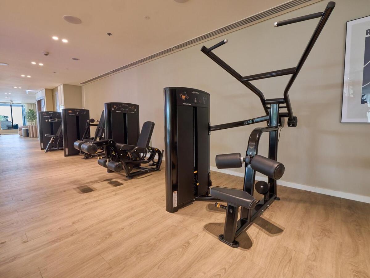 Utra Lux Large 1 Bedroom With Sunset Views And Private Beach Dubai