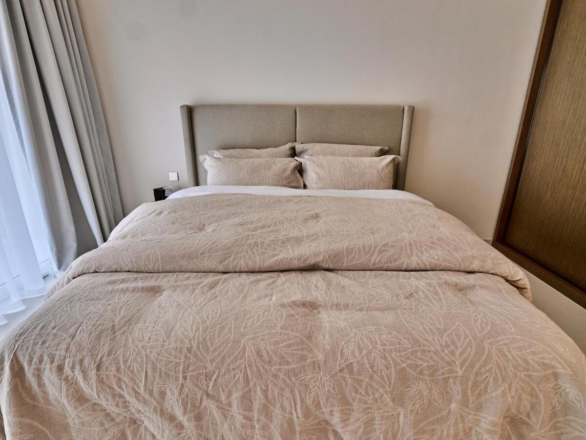 Utra Lux Large 1 Bedroom With Sunset Views And Private Beach Apartment Dubai