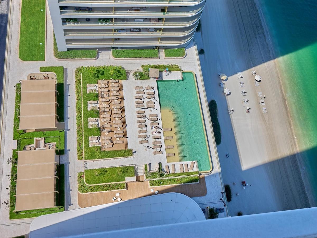 Utra Lux Large 1 Bedroom With Sunset Views And Private Beach Dubai