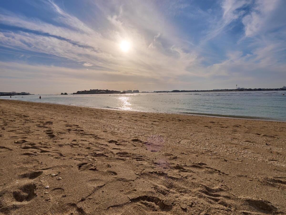 Utra Lux Large 1 Bedroom With Sunset Views And Private Beach Apartment Dubai