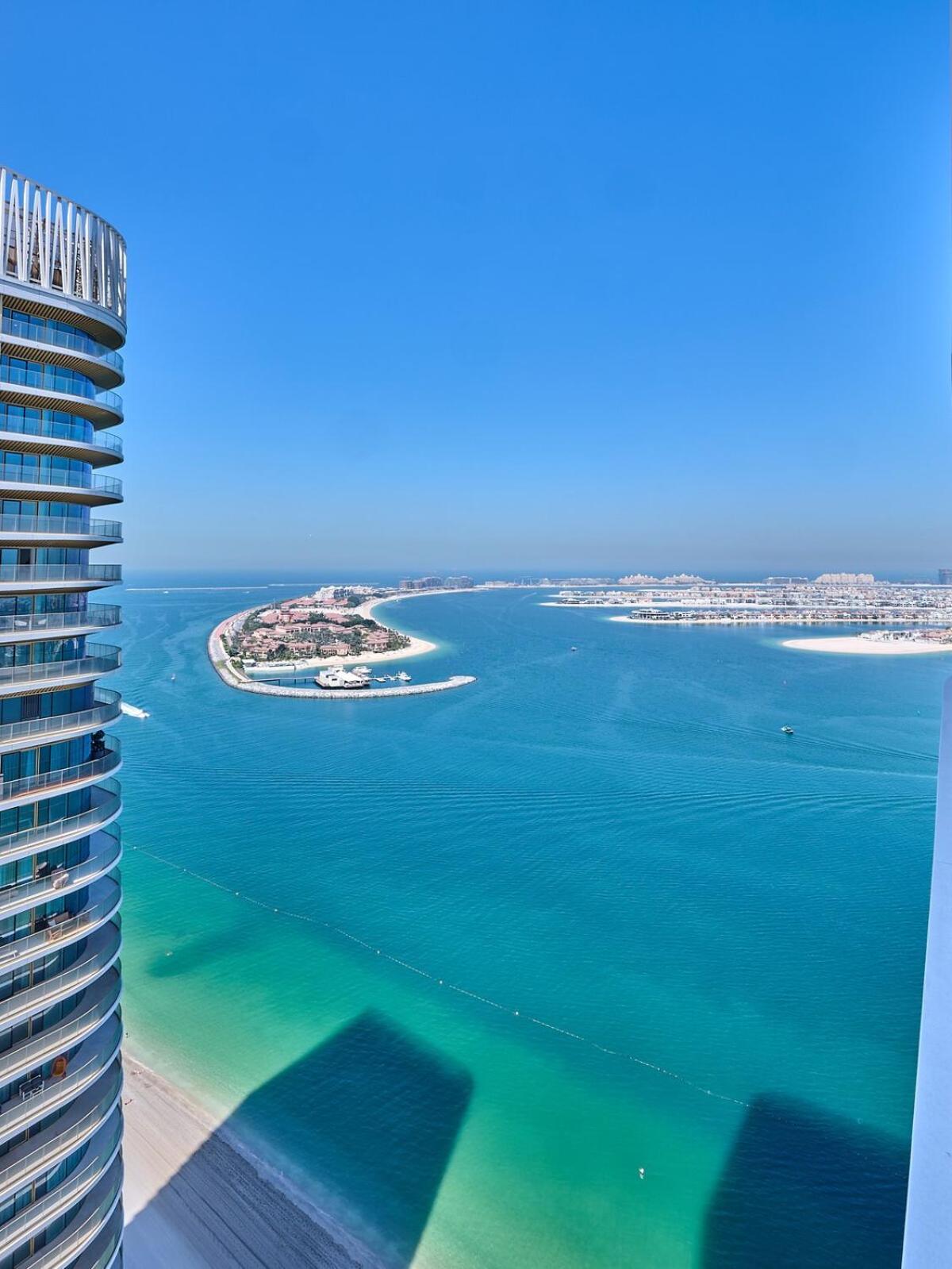 Apartment Utra Lux Large 1 Bedroom With Sunset Views And Private Beach