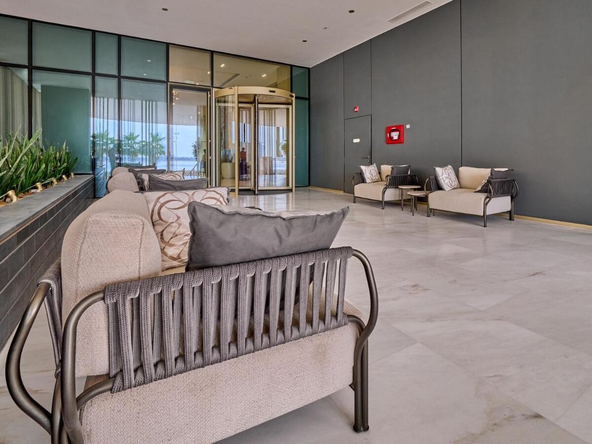 Apartment Utra Lux Large 1 Bedroom With Sunset Views And Private Beach Dubai