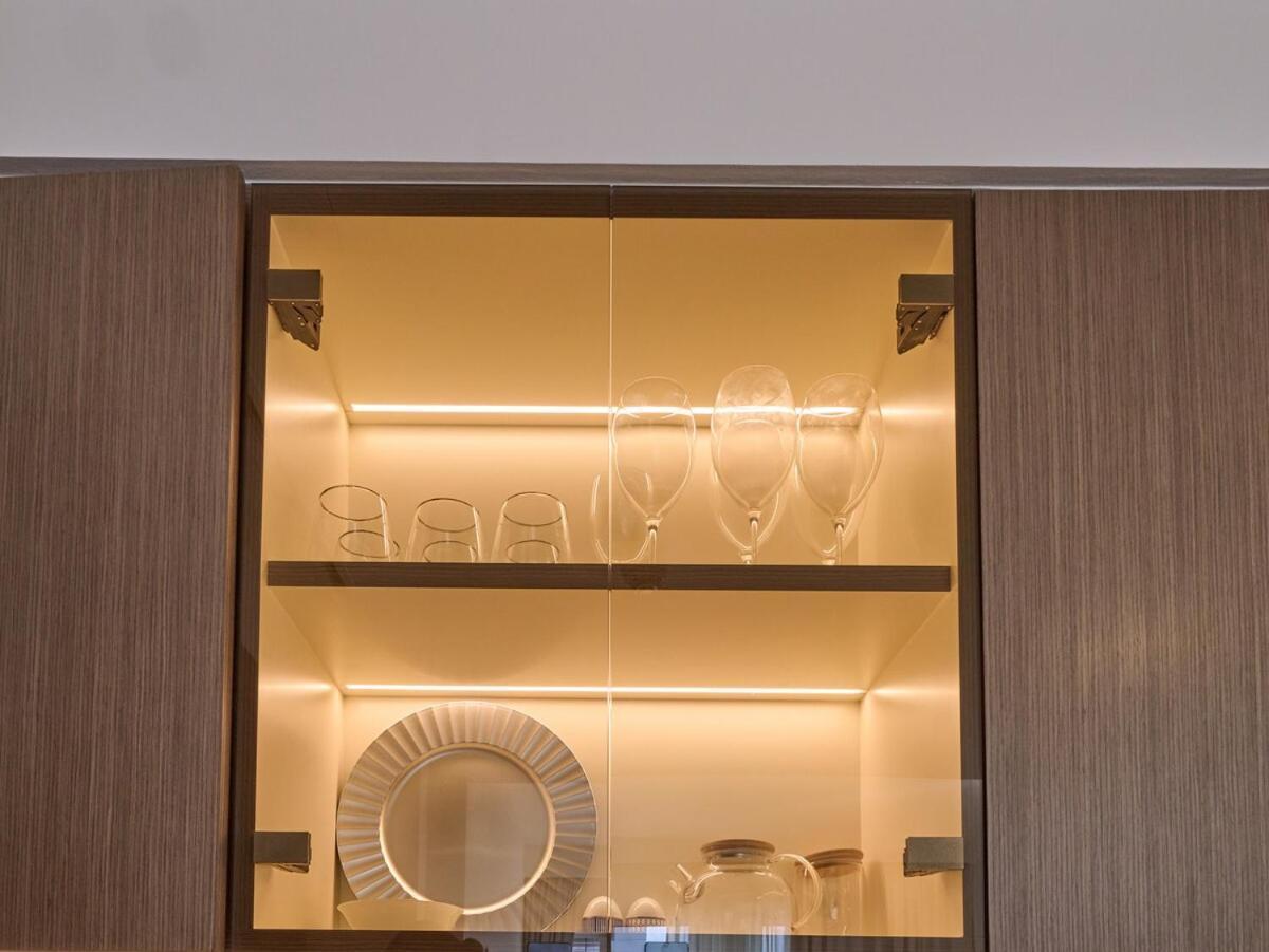 Utra Lux Large 1 Bedroom With Sunset Views And Private Beach Dubai