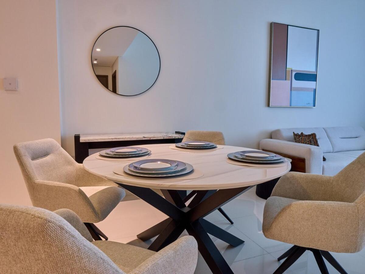 Apartment Utra Lux Large 1 Bedroom With Sunset Views And Private Beach *