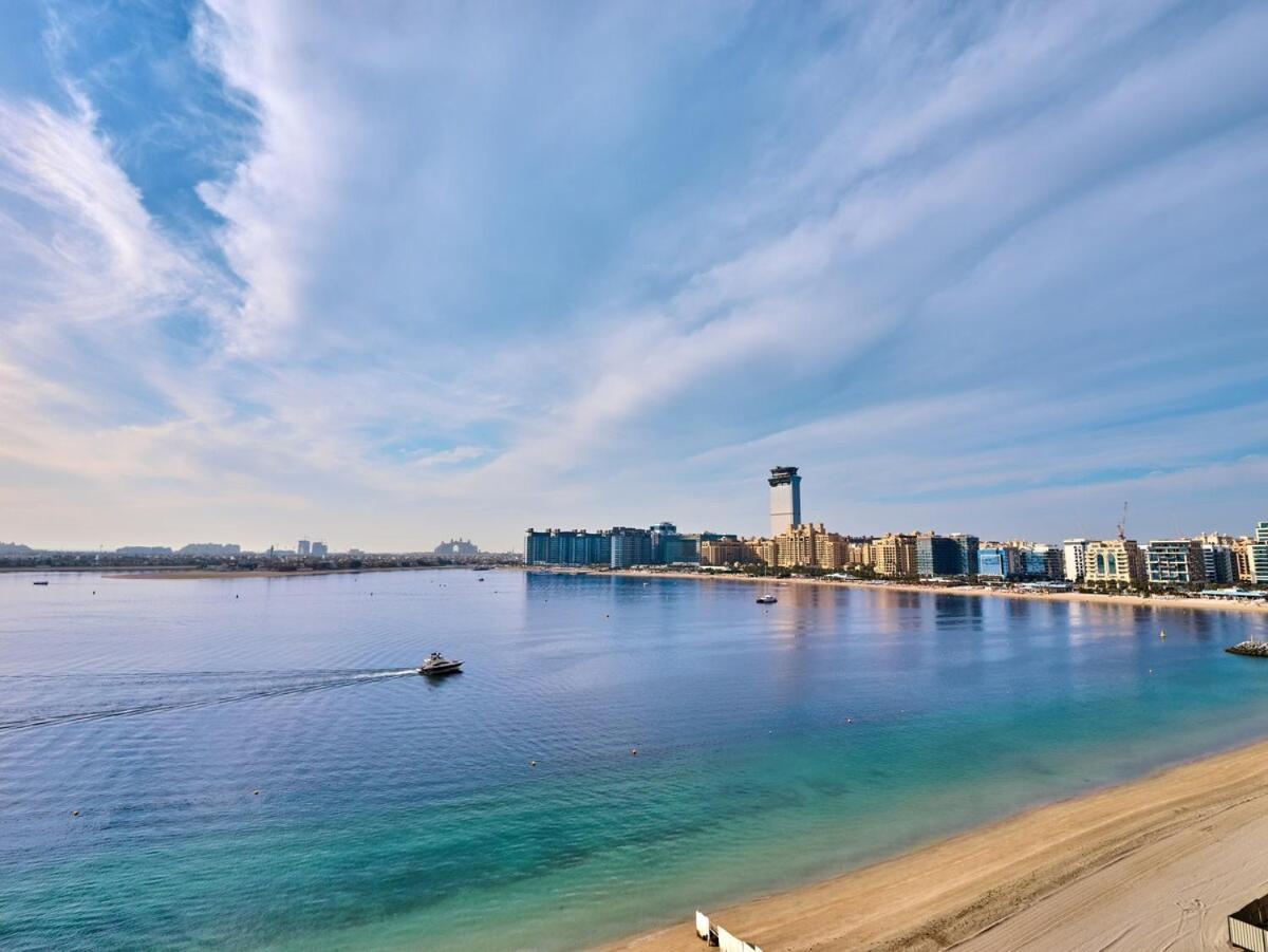 Utra Lux Large 1 Bedroom With Sunset Views And Private Beach Apartment Dubai