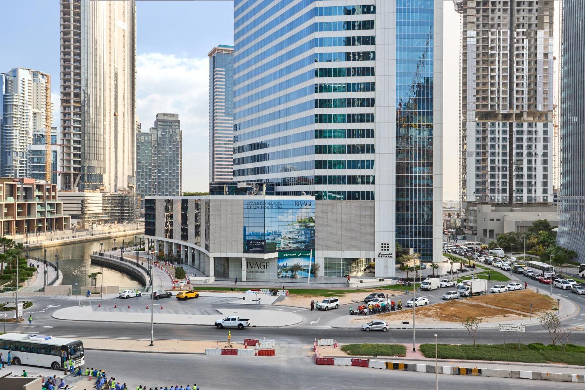 Bright And Modern In Business Bay With Two Balconies, Pool, Gym, Free Parking And Self Check In, Sleeps Up To Four, By Stayfinity * Dubai