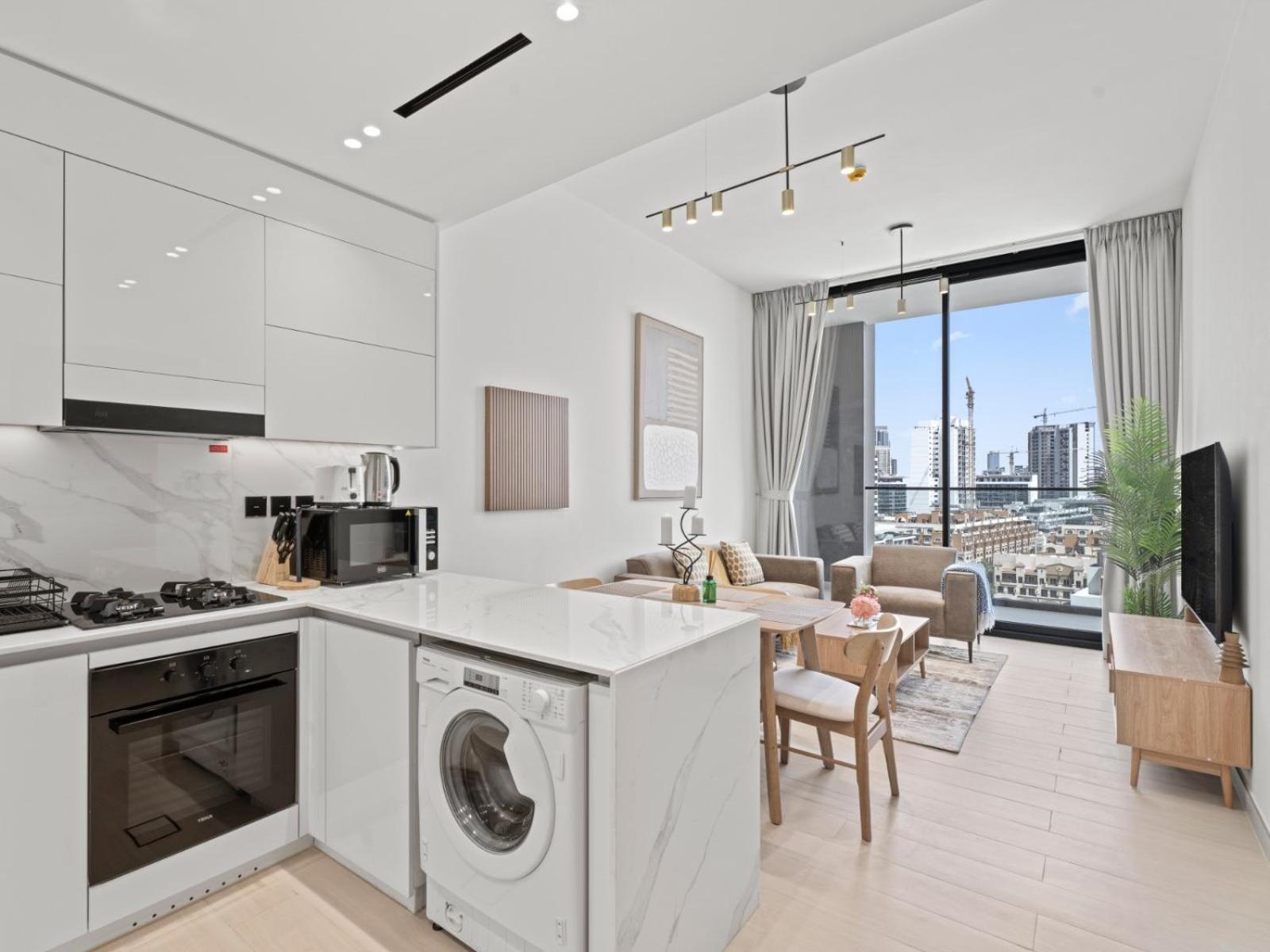 Aesthetic Elegance 1 Bdr In Binghatti Onyx * Dubai