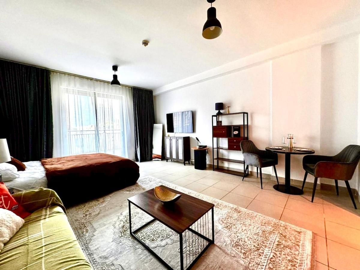 Apartment Lux Boulevard Cen 5min Walk Mall,burh Dubai