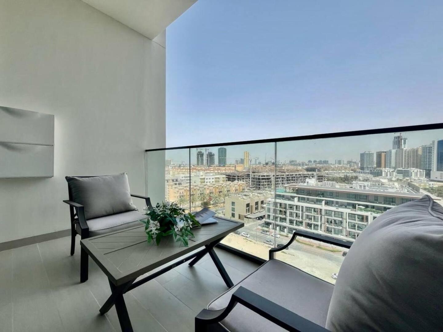Refined 1br Urban Nest In Binghatti Amber! *