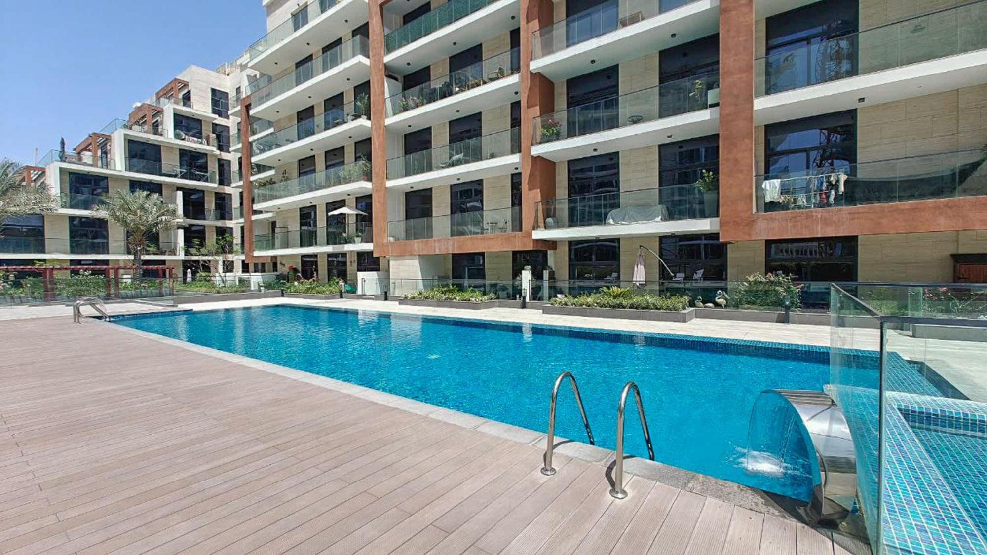 Lovely And Spacious 1 Bedroom In Divine Residences *