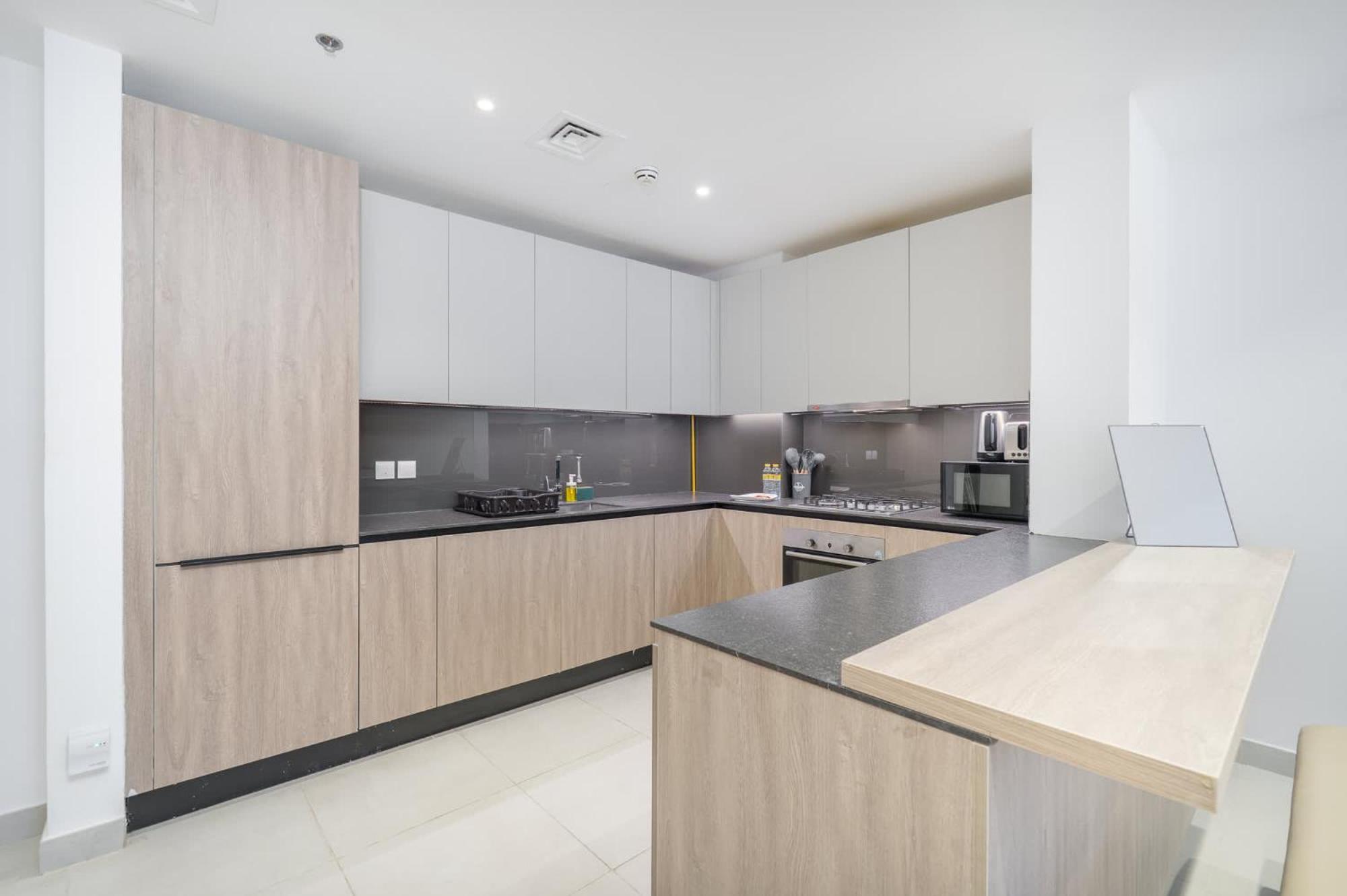 Lovely And Spacious 1 Bedroom In Divine Residences