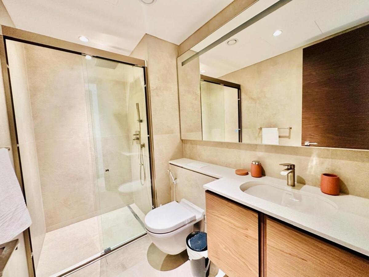 Burj Khalifa View Modern 2br Cvg * Dubai