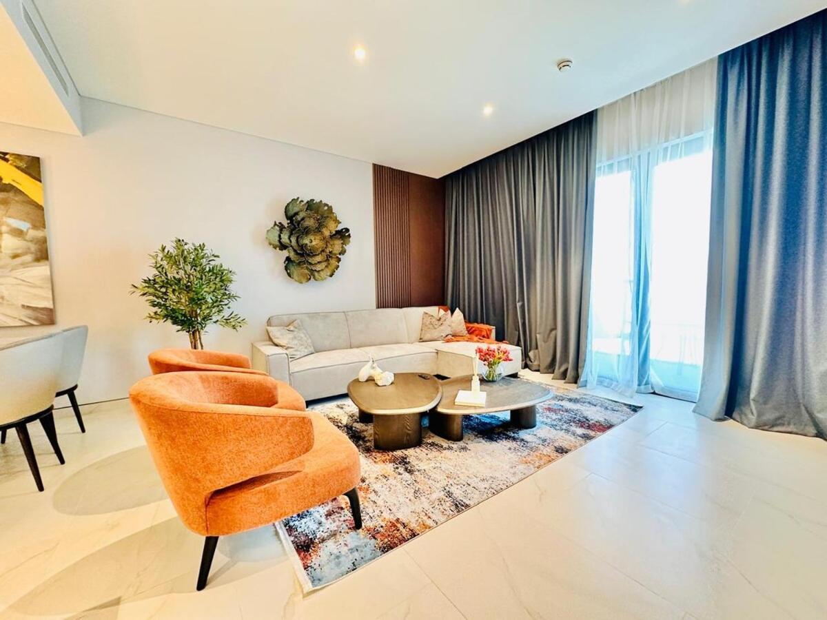 Burj Khalifa View Modern 2br Cvg Holiday home Dubai