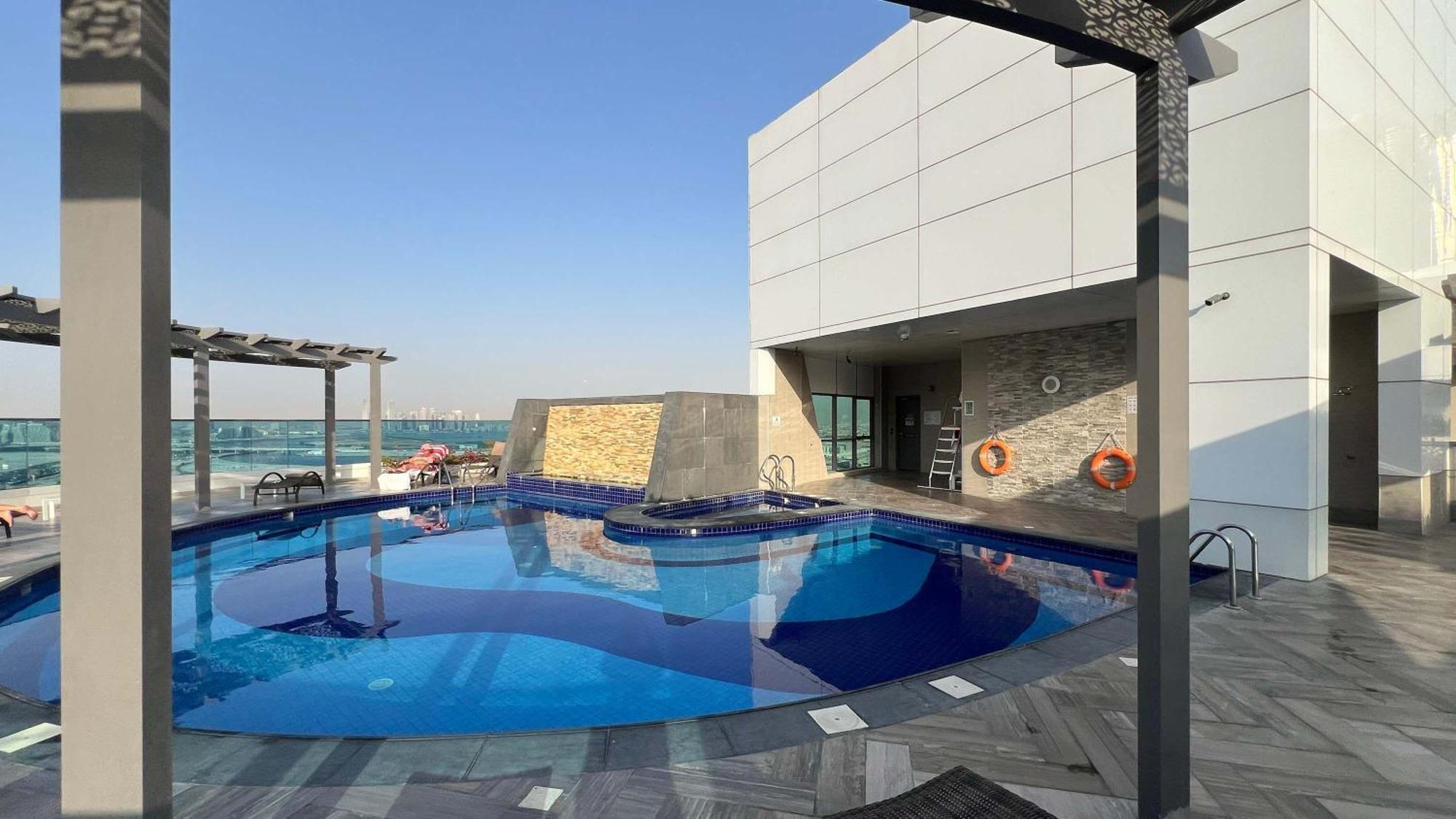 Urban 1br View In The Bay Business Bay * Dubai