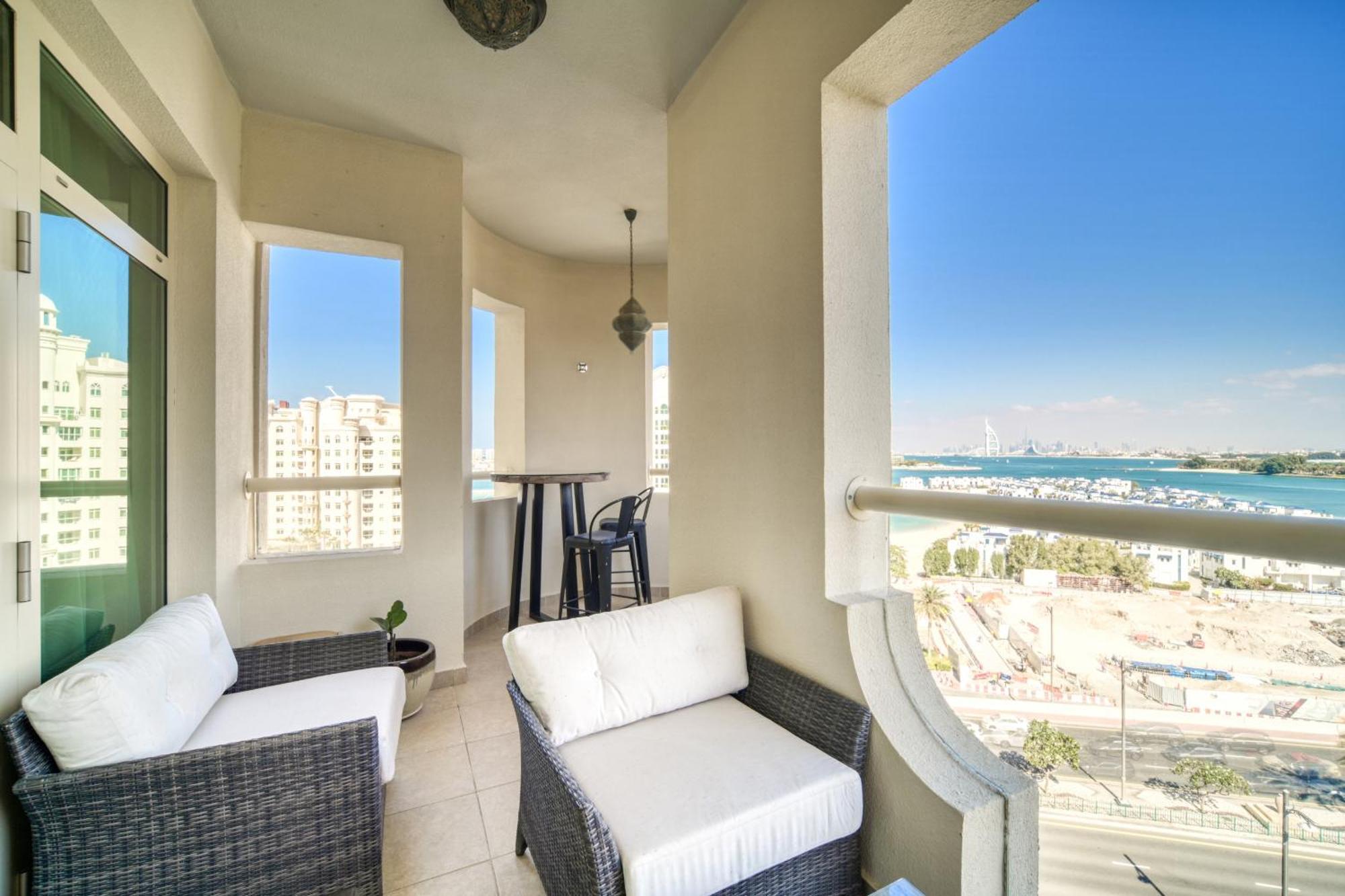 Shoreline 14, Al Hallawi Palm Jumeirah - Mint