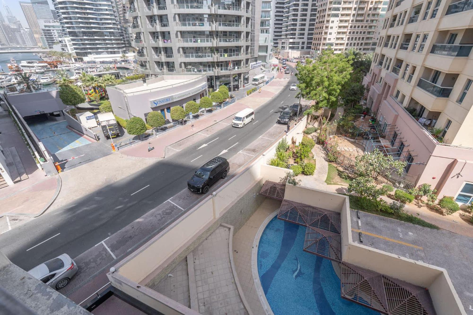 Lovely And Spacious 1br In Dec Tower Near Marina Walk Dubai