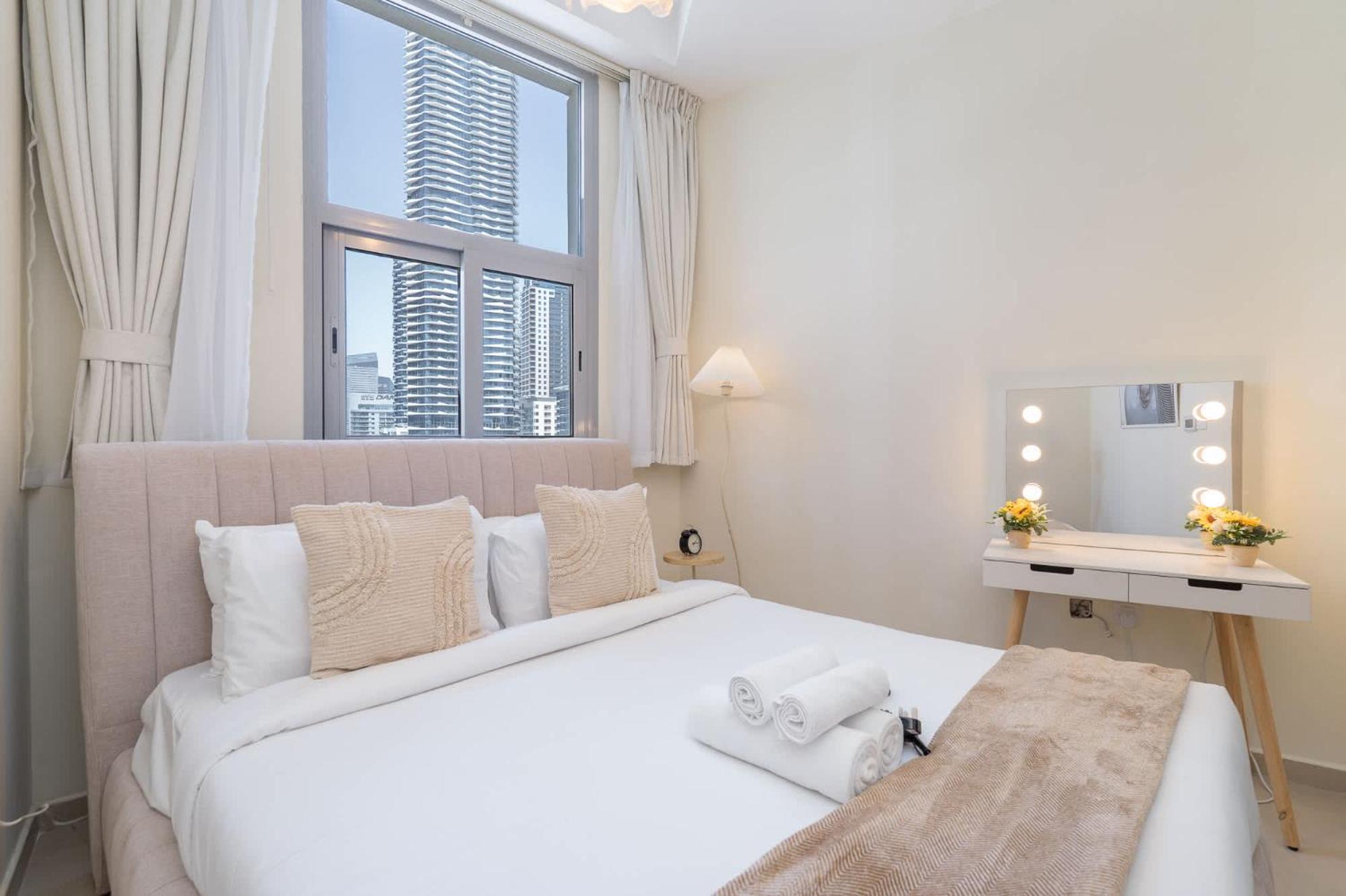 Apartment Lovely And Spacious 1br In Dec Tower Near Marina Walk