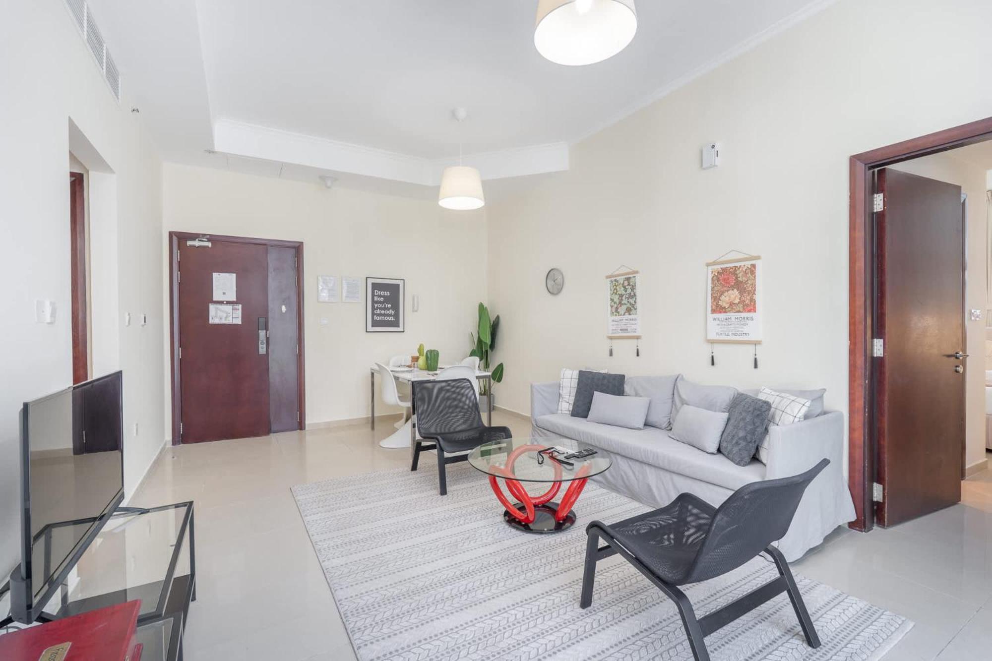 Lovely And Spacious 1br In Dec Tower Near Marina Walk Apartment Dubai