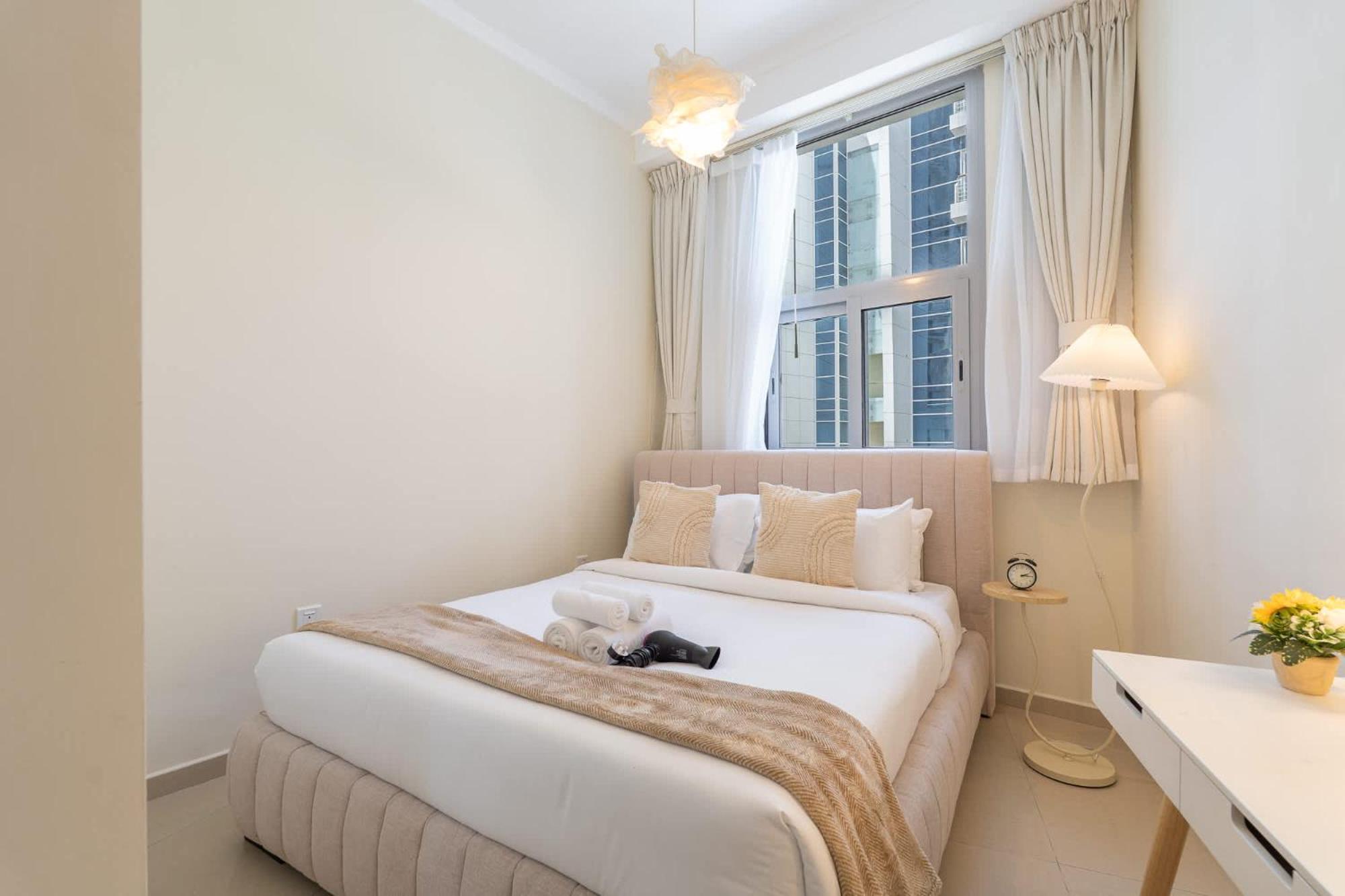 Apartment Lovely And Spacious 1br In Dec Tower Near Marina Walk *