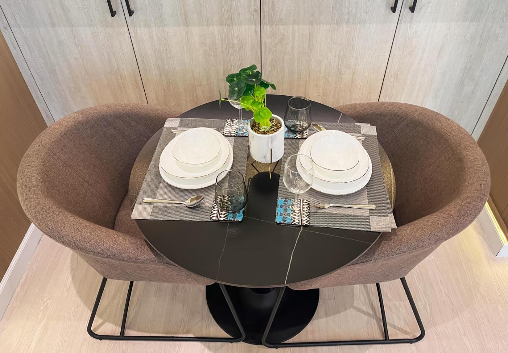 Livbnb-upgraded Urbanchic 1br With Balcony Apartment Dubai