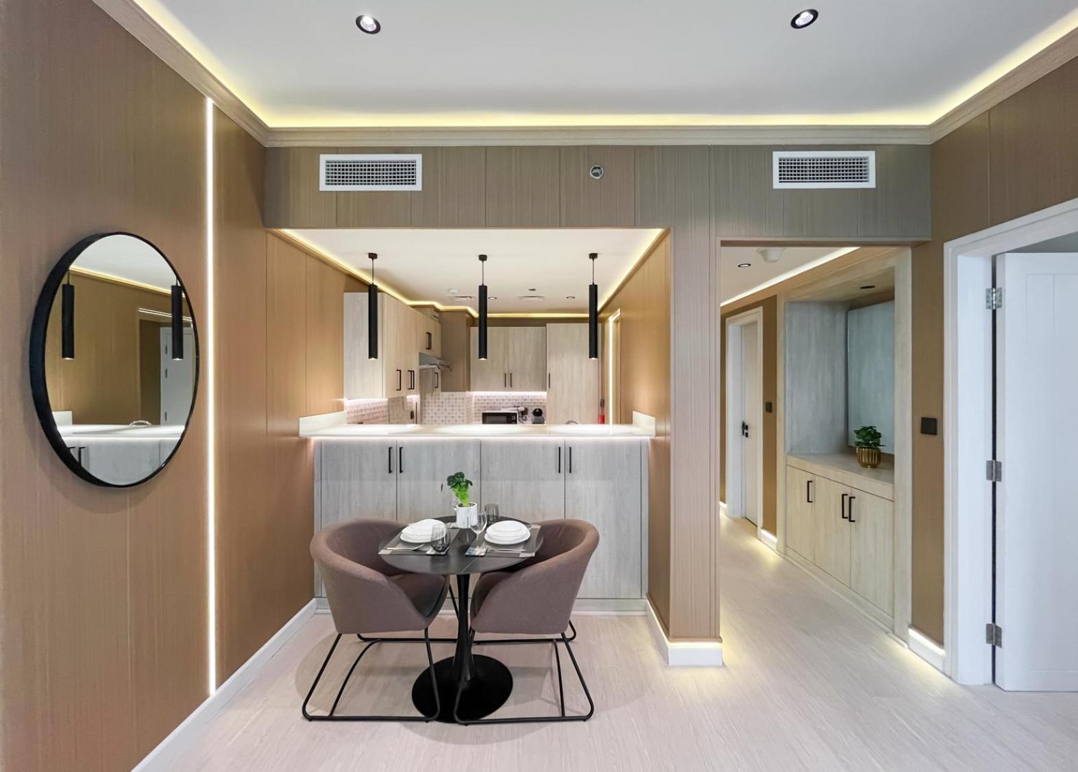 Livbnb-upgraded Urbanchic 1br With Balcony Apartment