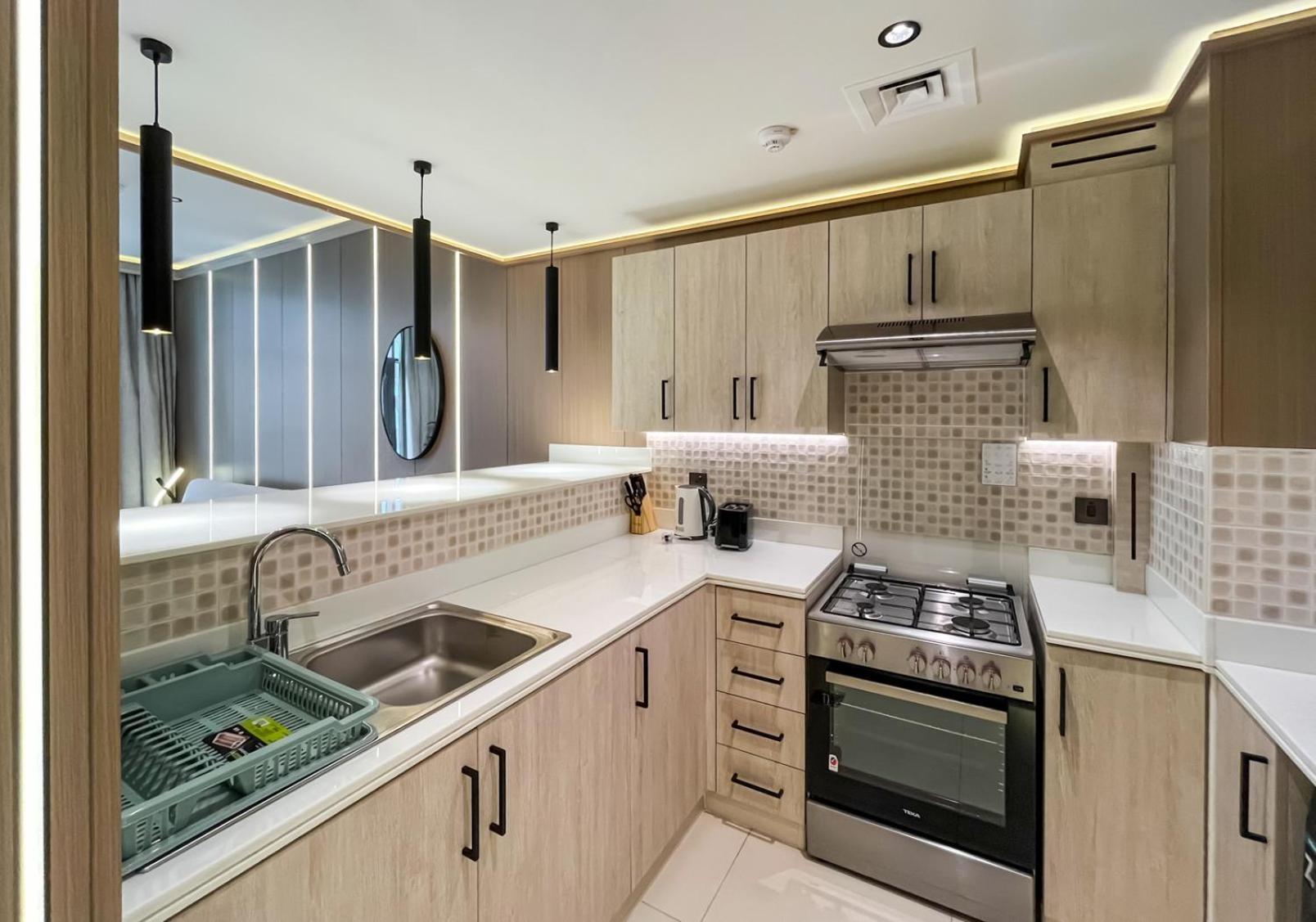 Livbnb-upgraded Urbanchic 1br With Balcony *