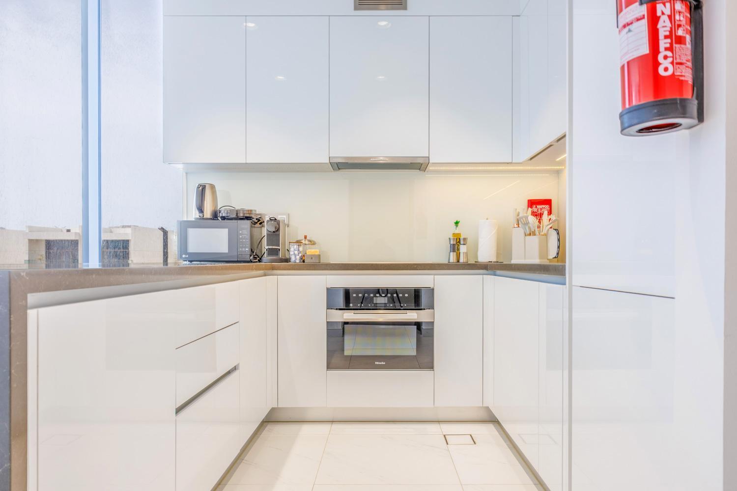 Charming 1 Bedroom In Mbr - Near Downtown Apartment