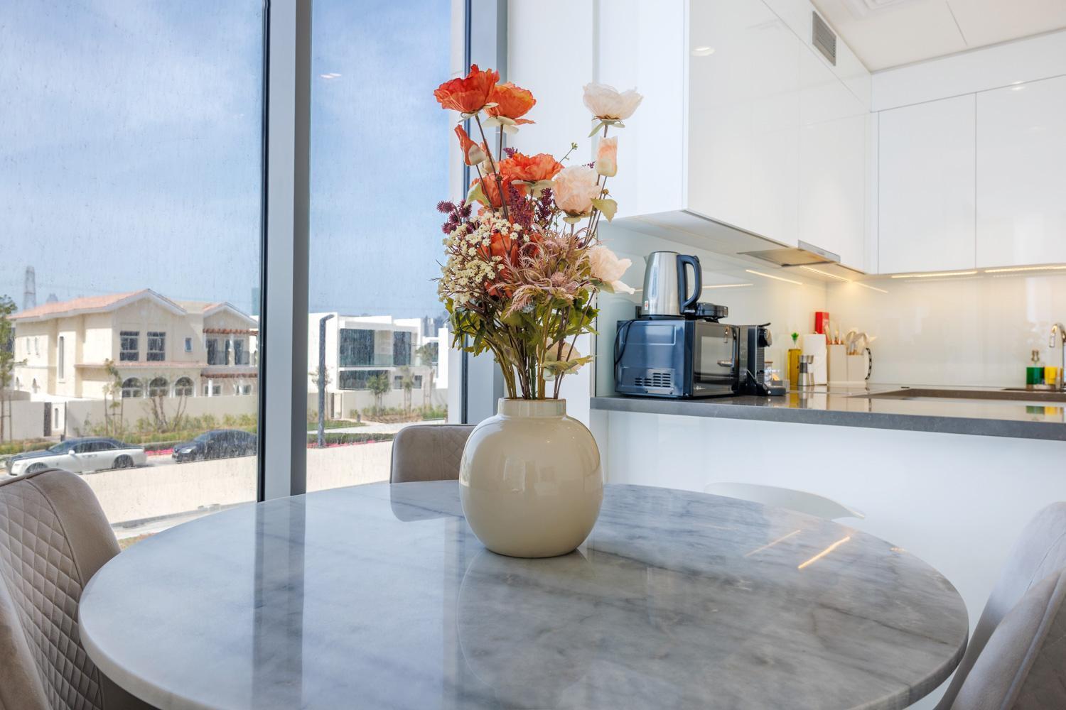 Charming 1 Bedroom In Mbr - Near Downtown Apartment