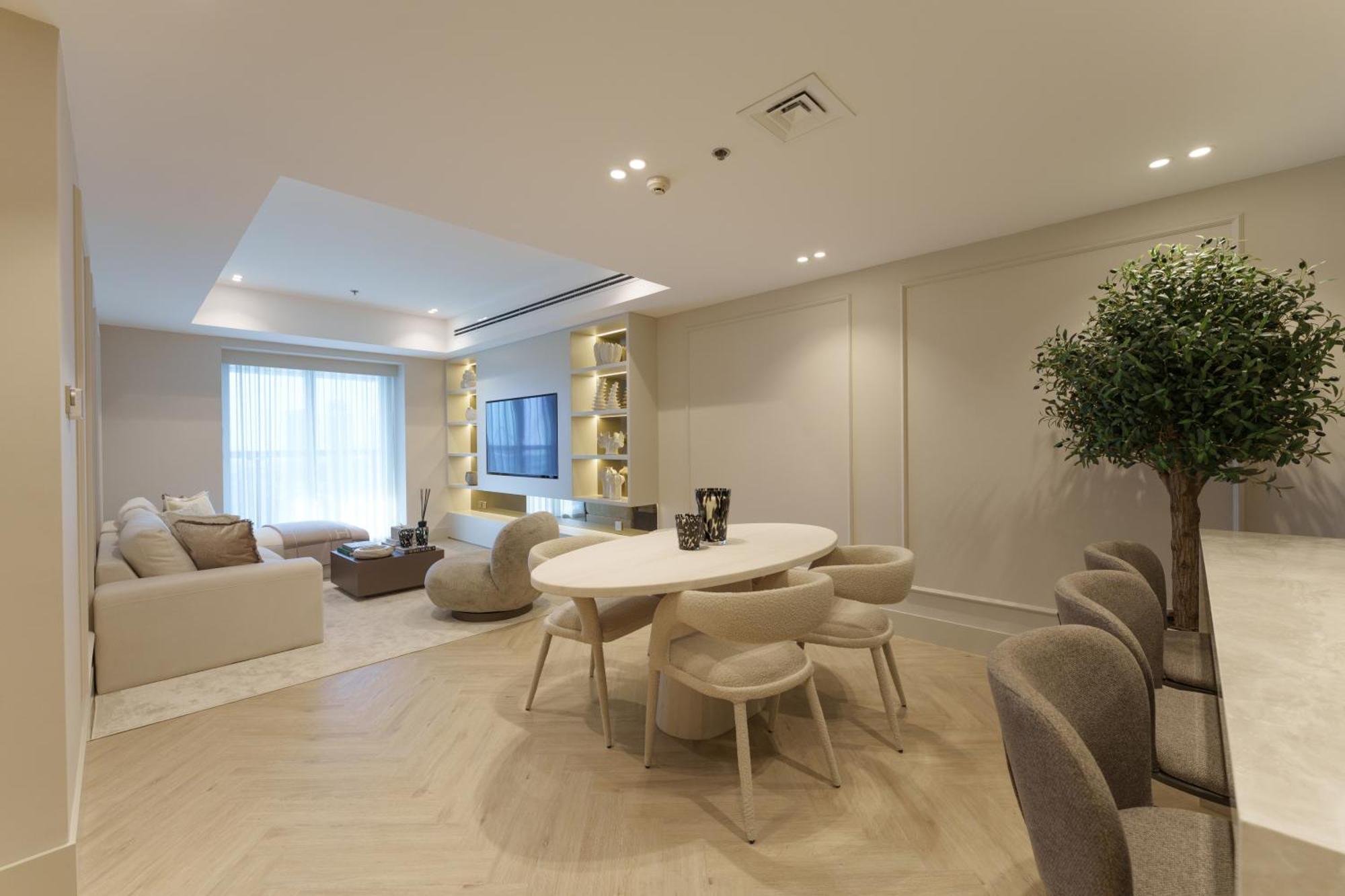 Daniels 2br At Princess Tower With Sea View * Dubai