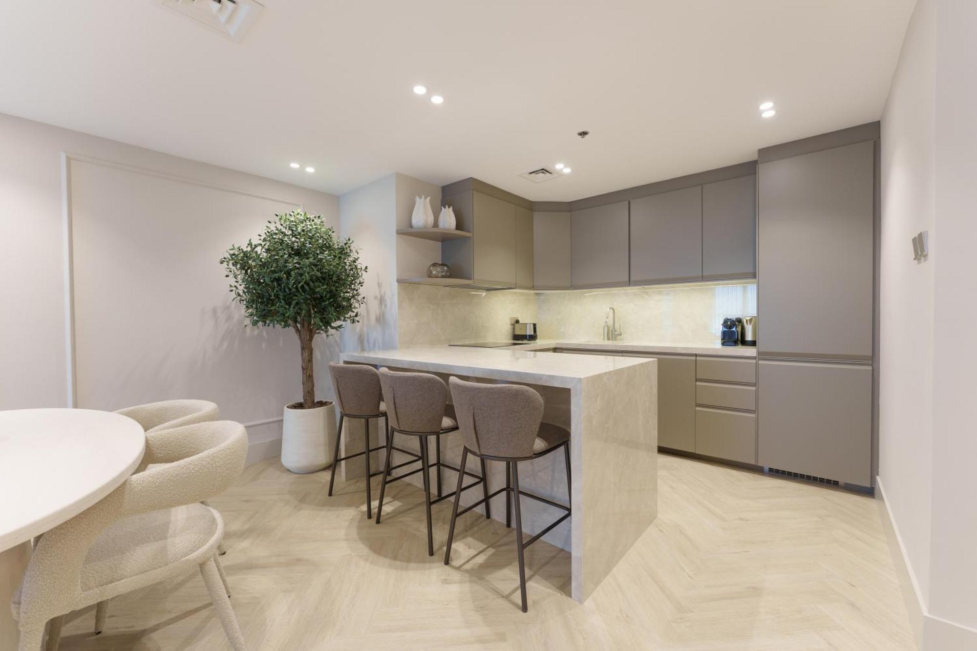 Daniels 2br At Princess Tower With Sea View Dubai