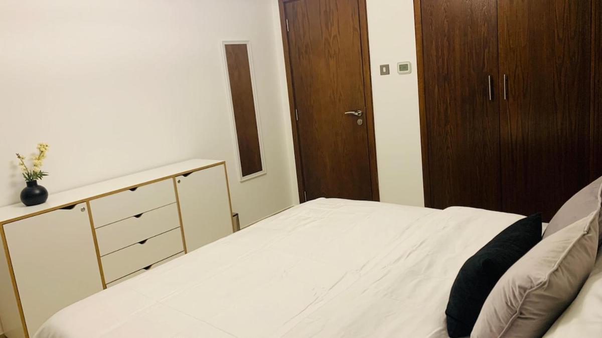 Apartment Downtown - Near Burj Khalifa - Free Parking *