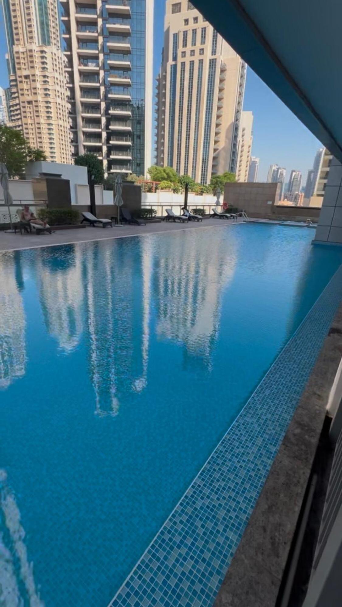 Apartment Downtown - Near Burj Khalifa - Free Parking Dubai