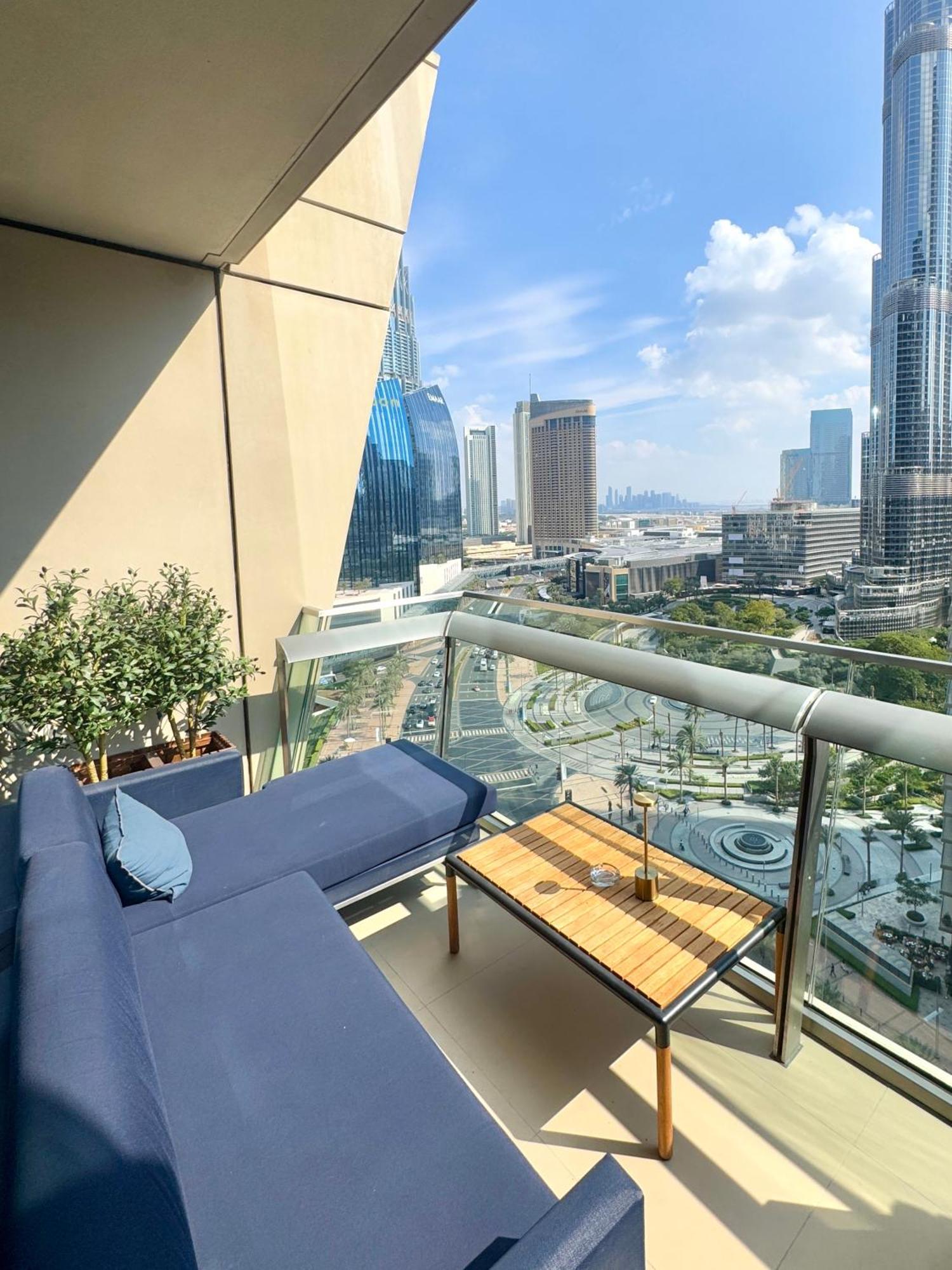 Burj Vista Luxury 2br ,full Burj Khalifa View ,direct Mall & Metro Access Apartment Dubai